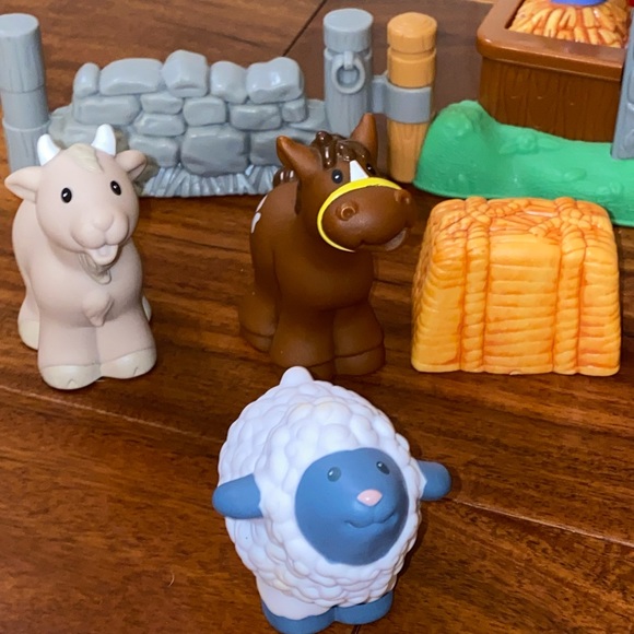 EUC Fisher-Price Little People Lil’ Drummer Boy 11 Piece Musical Nativity Set - Picture 7 of 13